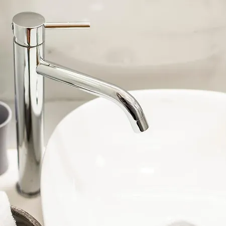 Panzió Sonar En El Mar